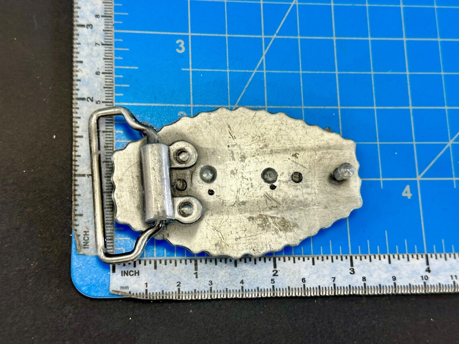 Bikers Patriotic American Eagle Flying Hunting Vtg. belt buckle w/ chain boarder