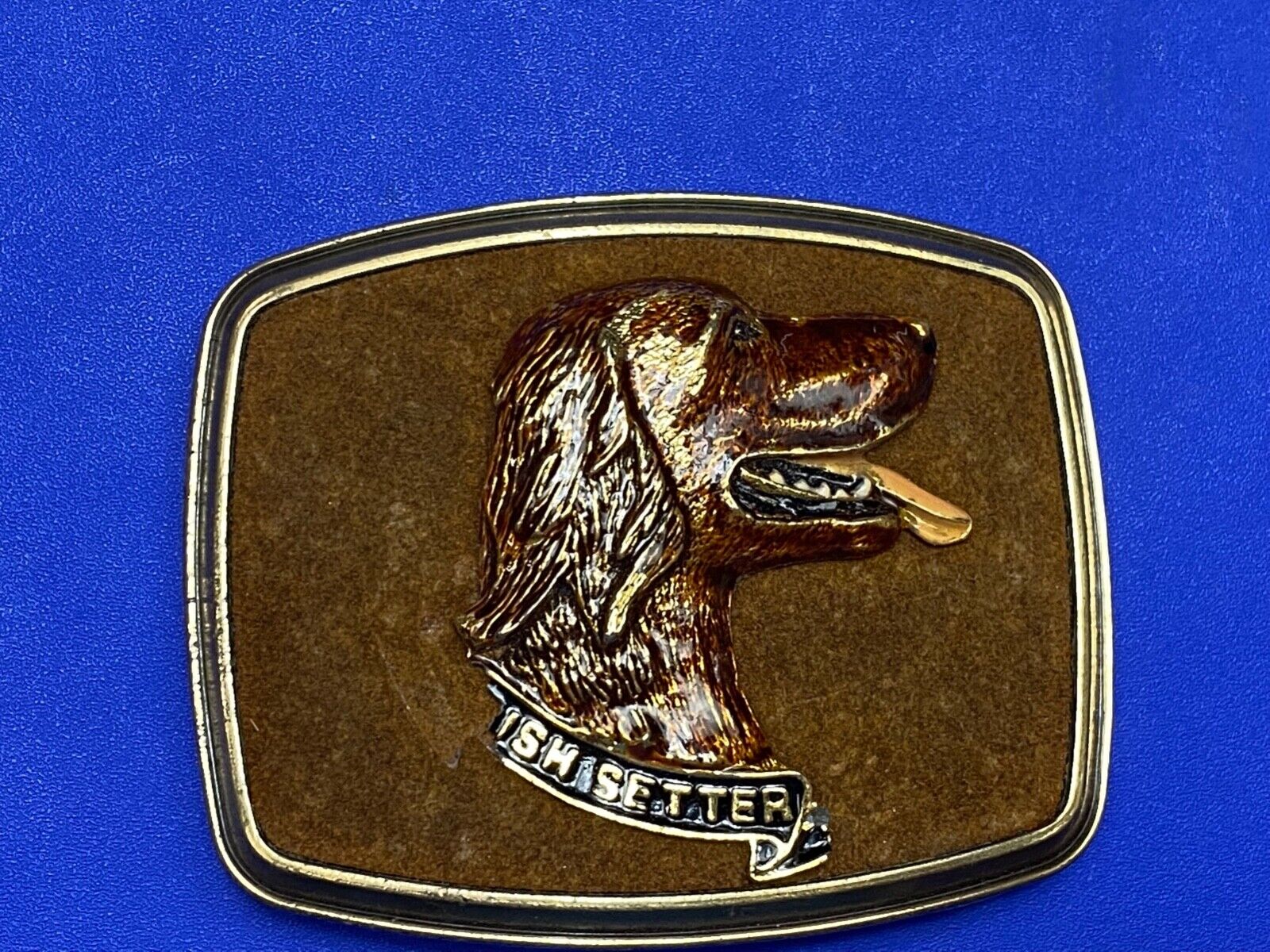 Vintage Irish Setter Dog - Man's Best Friend belt buckle 1979 Raintree