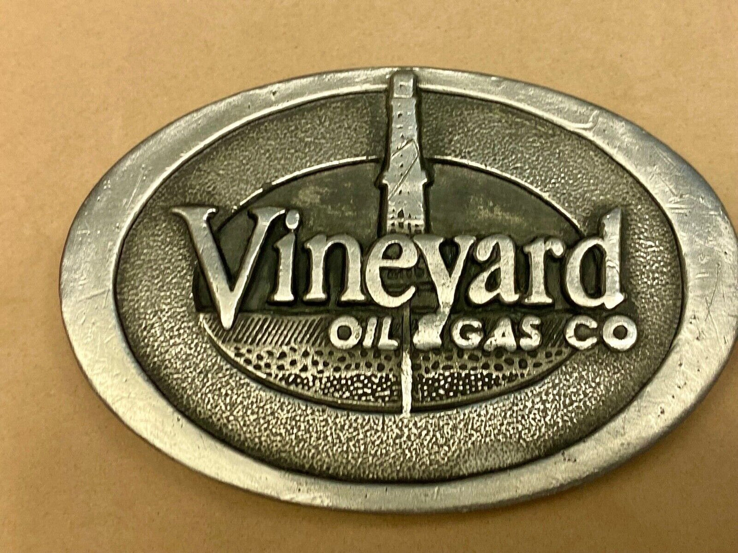 Vineyard oil pipeline rig gas company PA Promotional Advertising belt buckle 