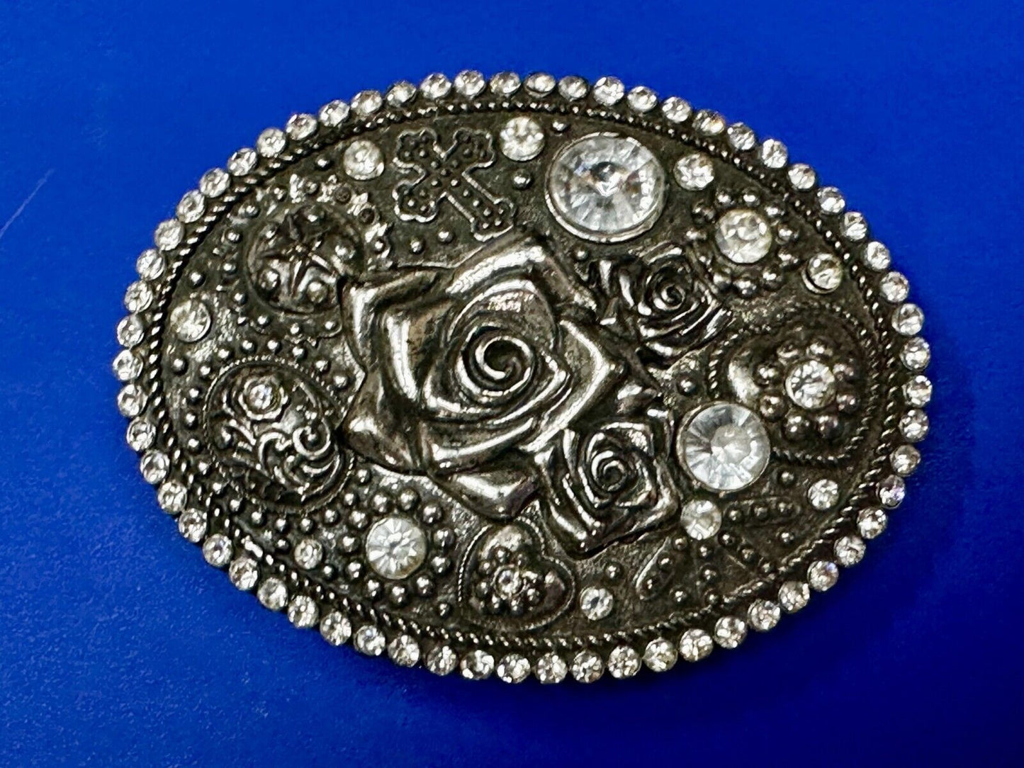 Unique Rose Flower With Rhinestone Accents And Boarder Beautiful Belt Buckle
