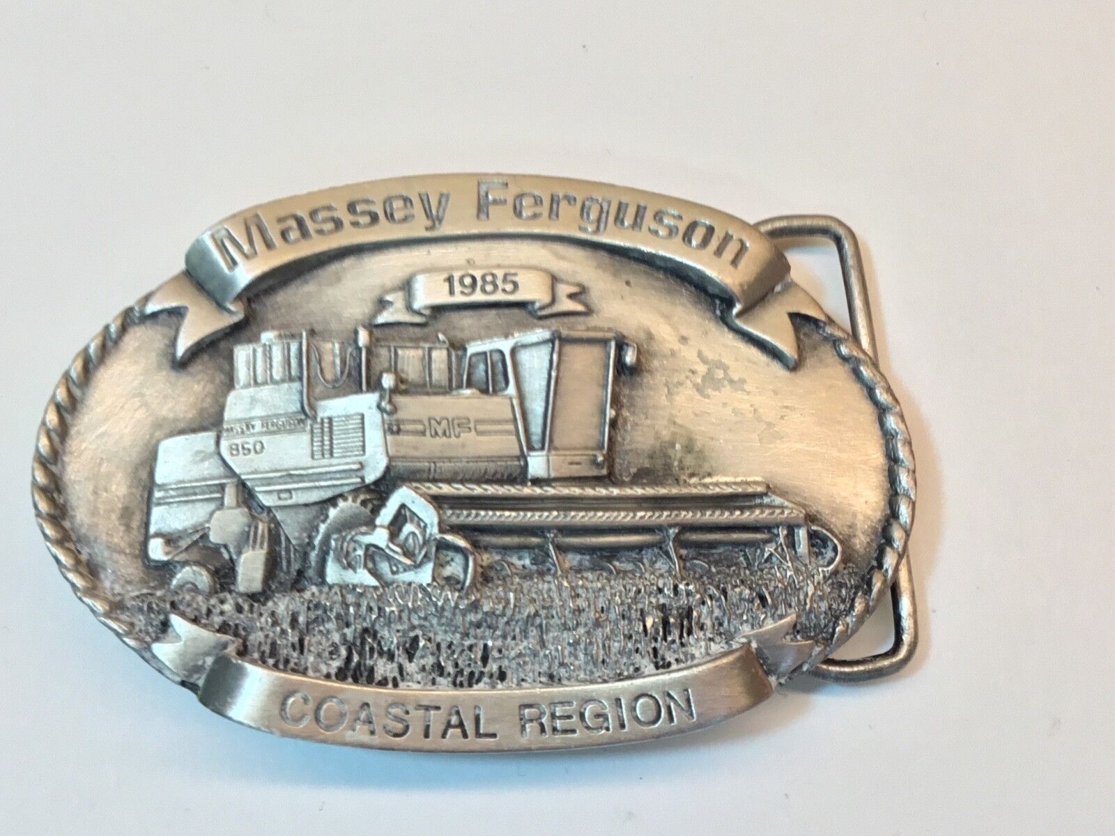 Vintage  Massey Ferguson Summer 1985 LIMITED edition  collector belt buckle