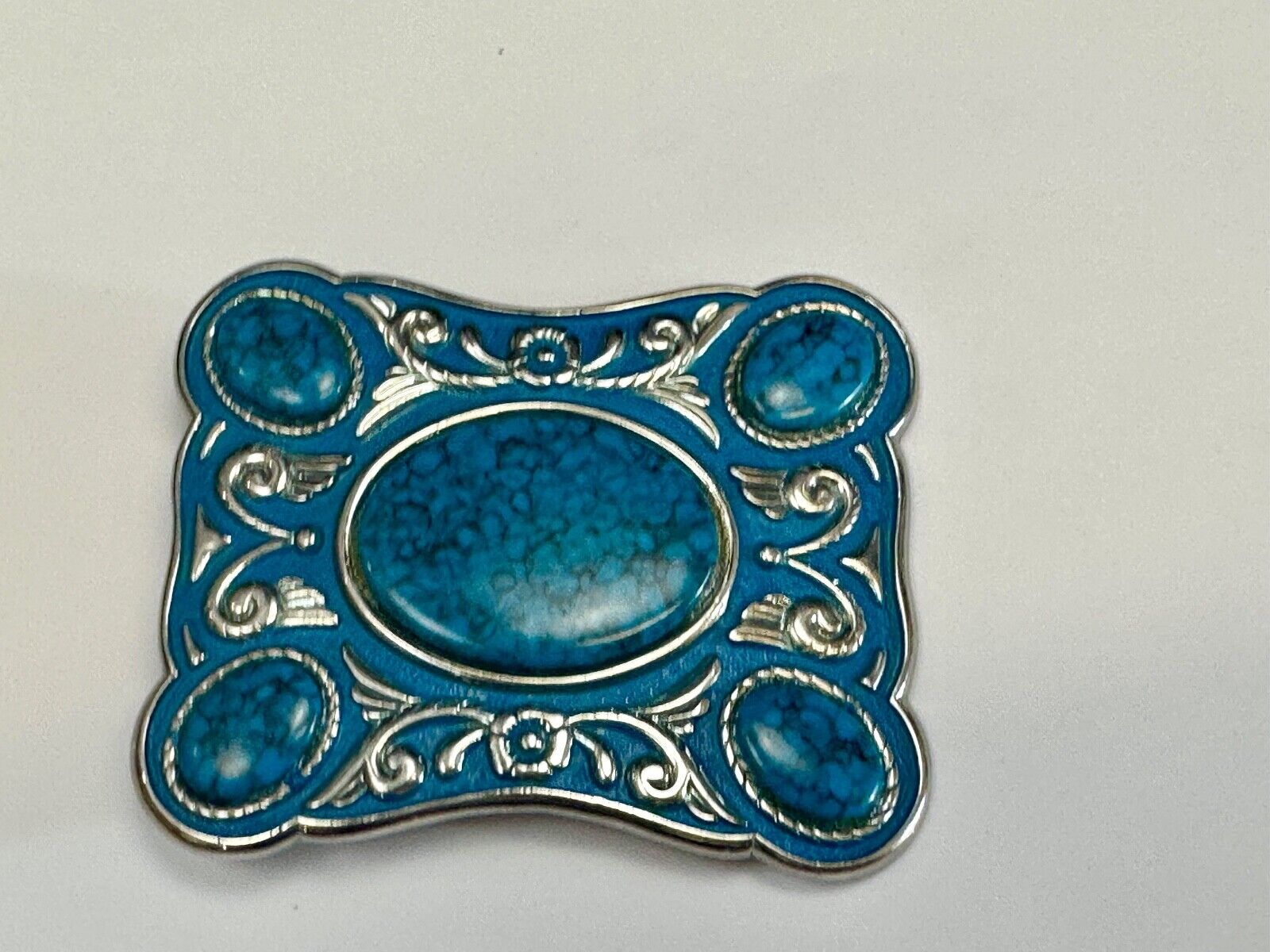 Turquoise Colored Cabochon Stones on Silver Tone Southwestern belt buckle