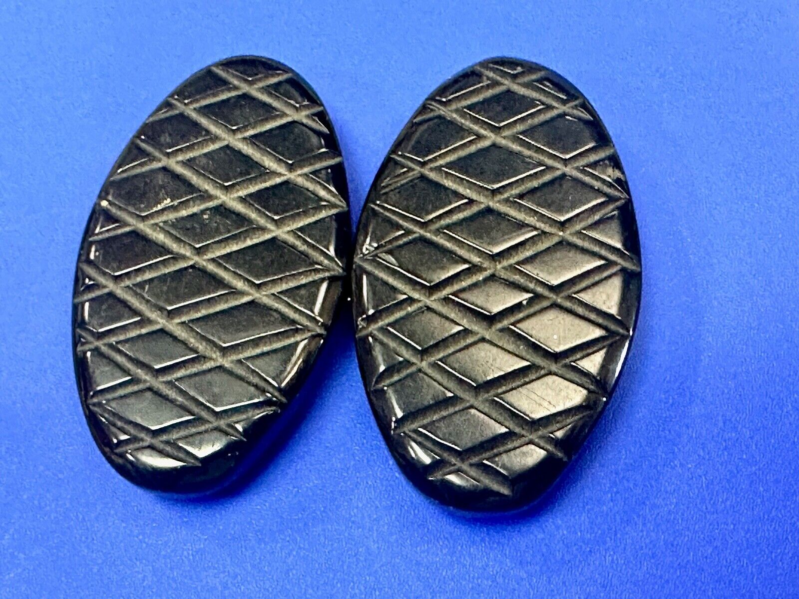Two piece interconnecting vintage black shoe clips