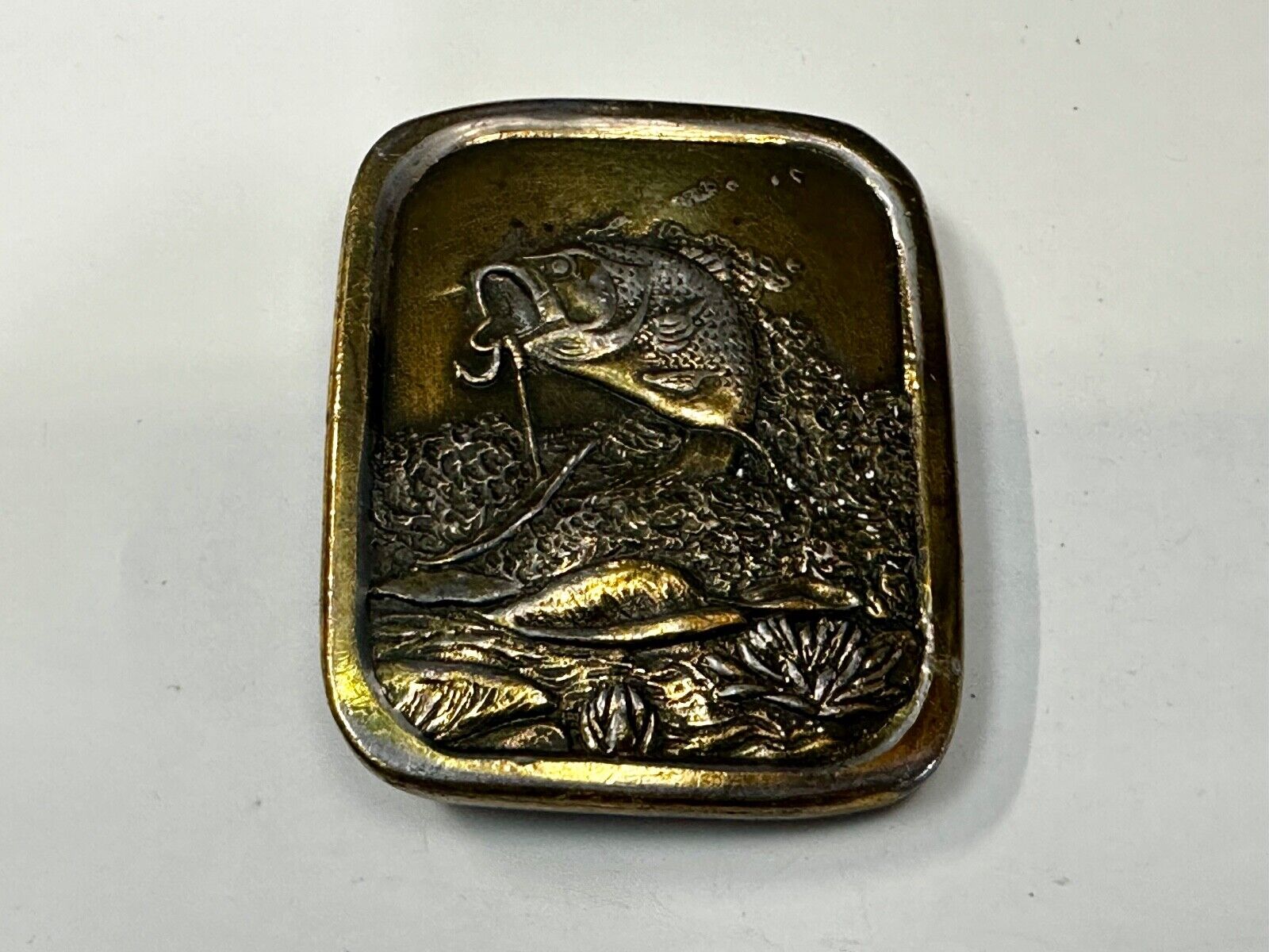 Bass Sport Fishing Vintage 1976 Indiana Metal Craft Belt Buckle