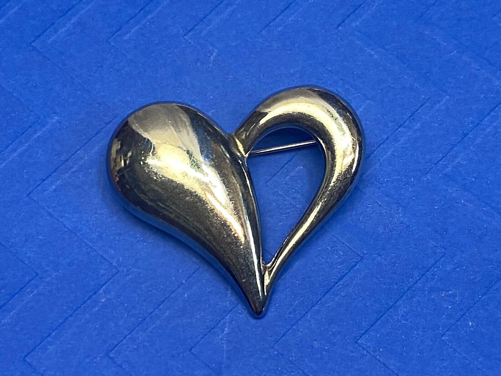 1" Puffed Heart Shaped Sterling Silver 925 Vintage Brooch 