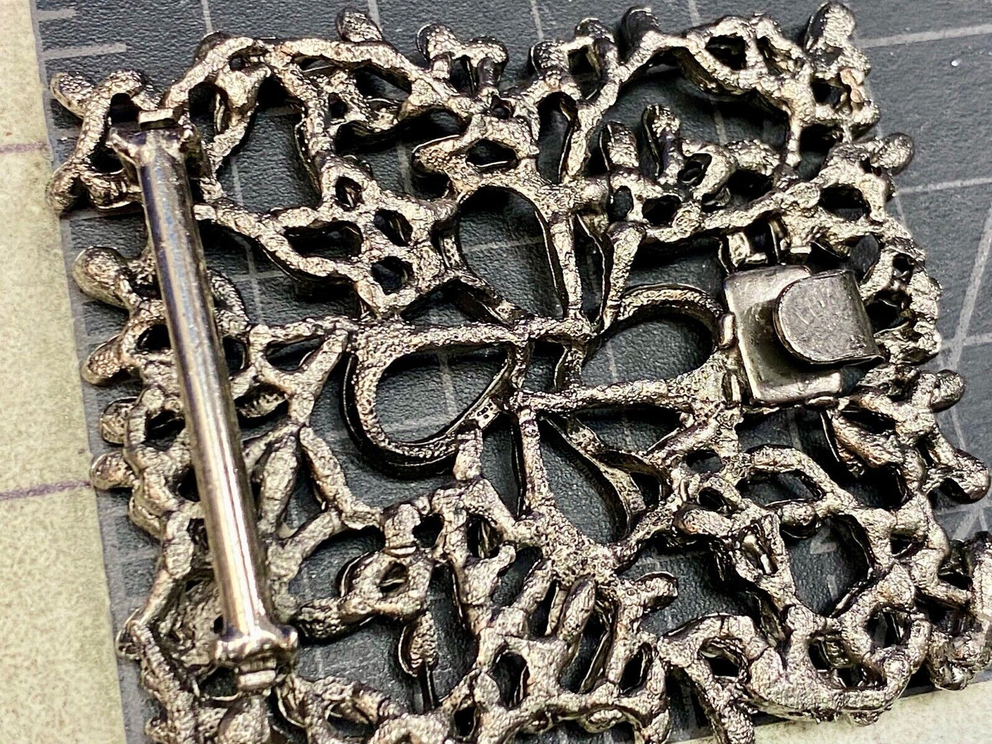 Vintage La-Mode See Through Retro Belt Buckle 
