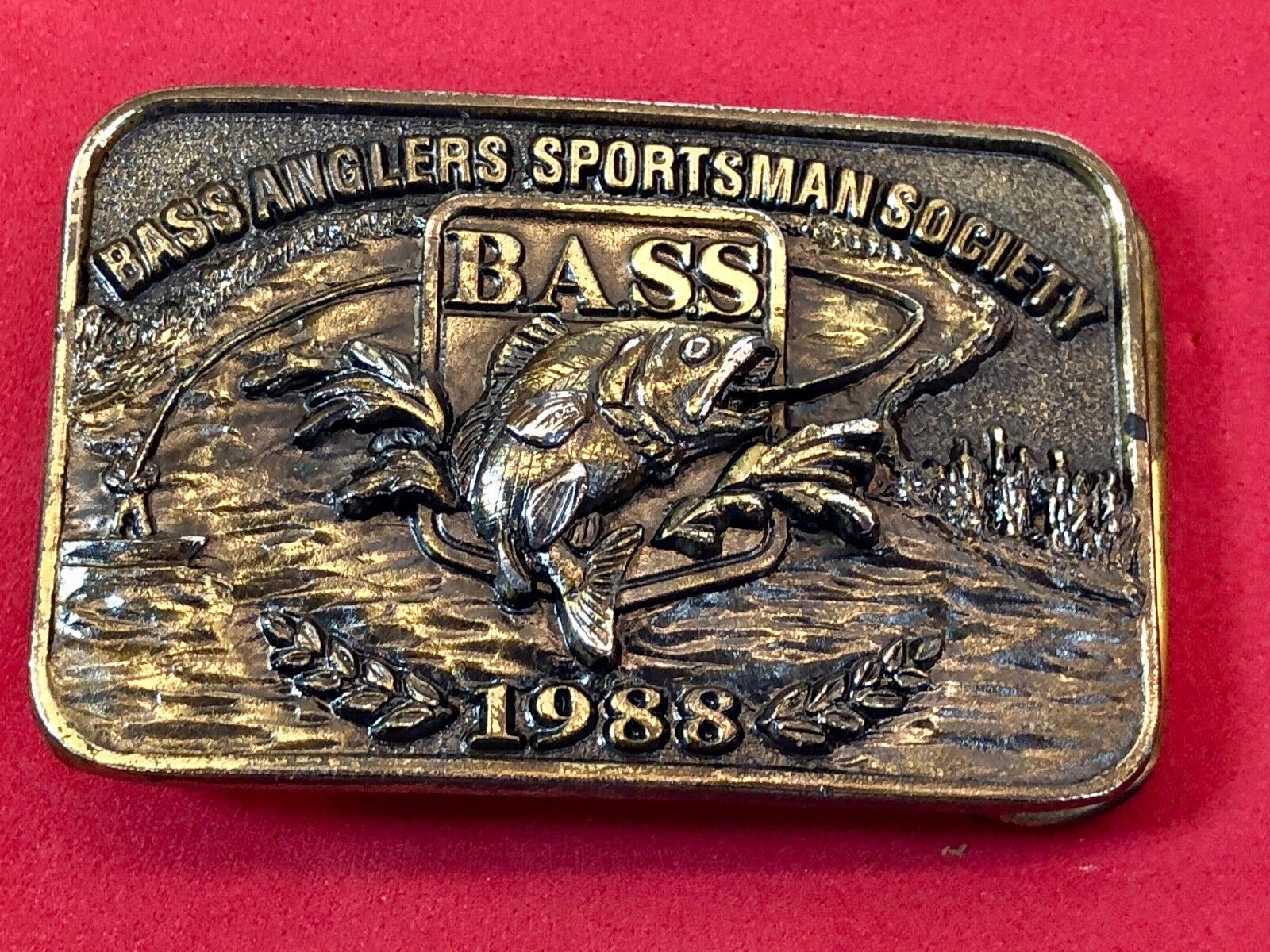 VINTAGE 1988 **BASS ANGLERS SPORTSMAN SOCIETY** BELT BUCKLE