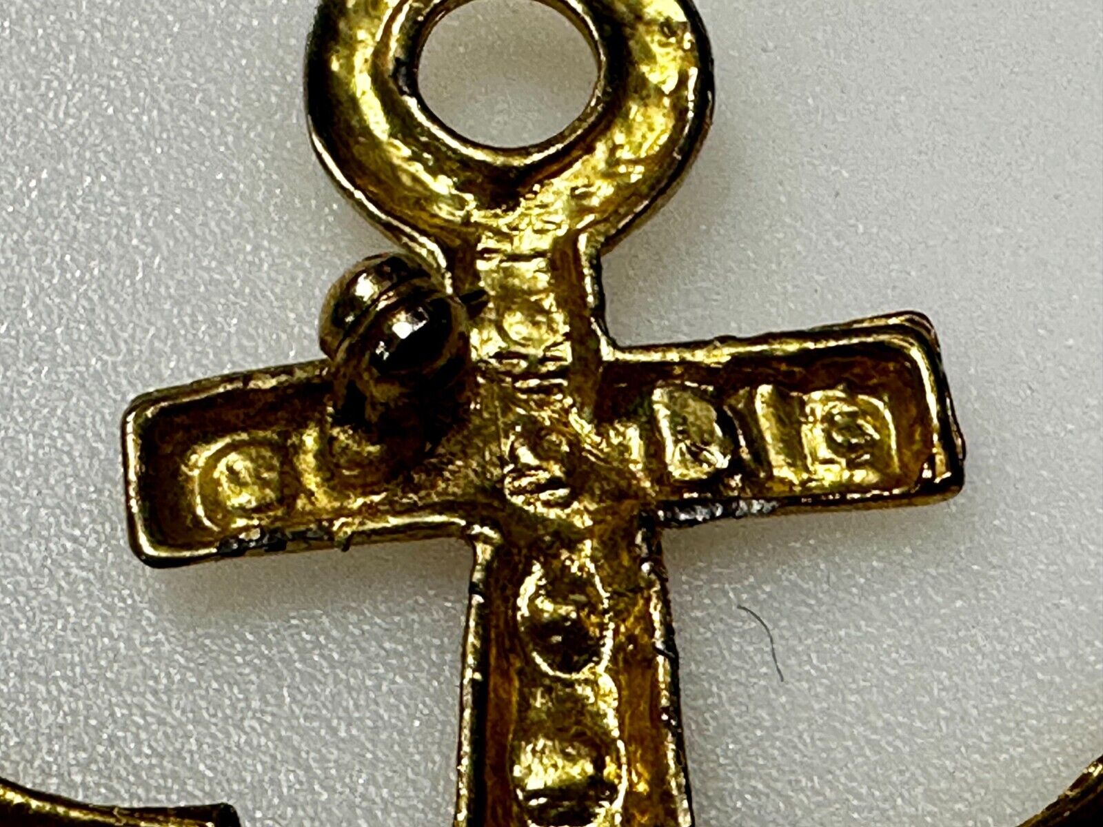 Anchor Ship Sailor Nautical Ocean Open Seas Gold Tone Vintage Brooch Pin