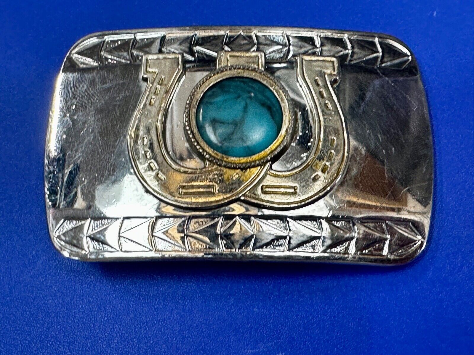 Turquoise Stone centerpiece Western Belt Buckle w/Lucky Dual Horseshoe Surround