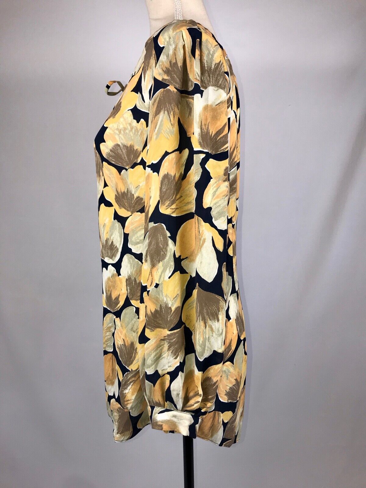 Anthropologie MEADOW RUE Michelia Yellow Navy Floral Peasant Blouse Top Tunic 10
