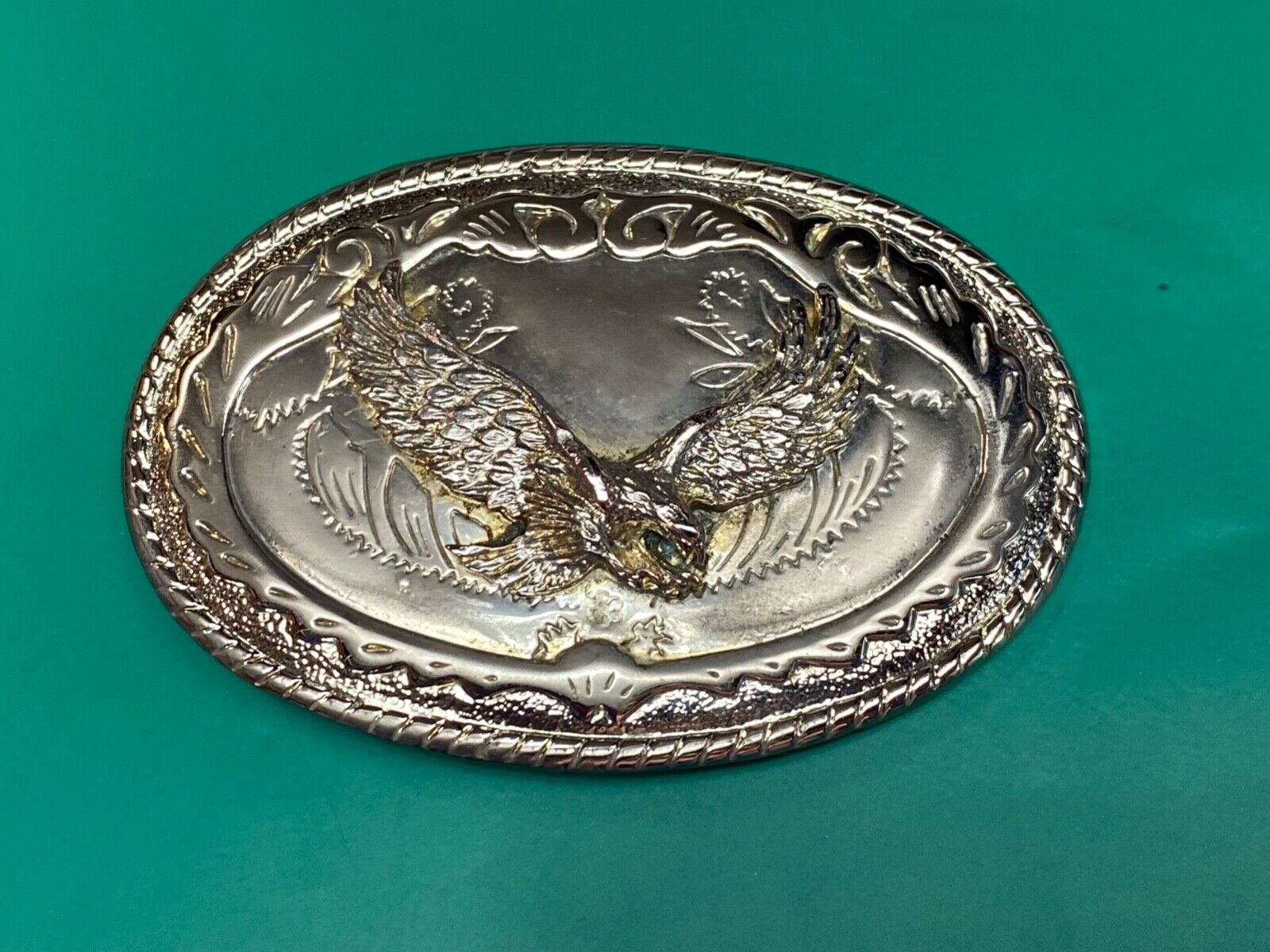 USA made American Bald Eagle Flying Hunting Diving for Prey western belt buckle