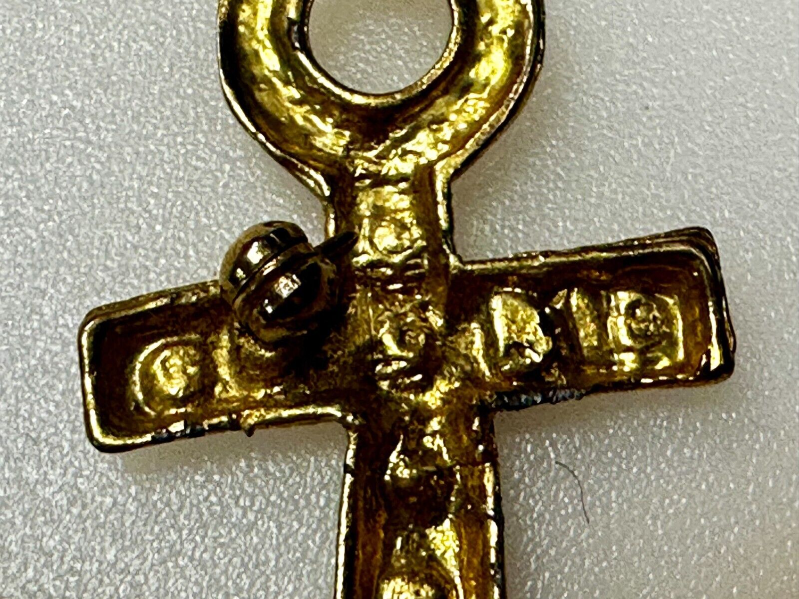 Anchor Ship Sailor Nautical Ocean Open Seas Gold Tone Vintage Brooch Pin