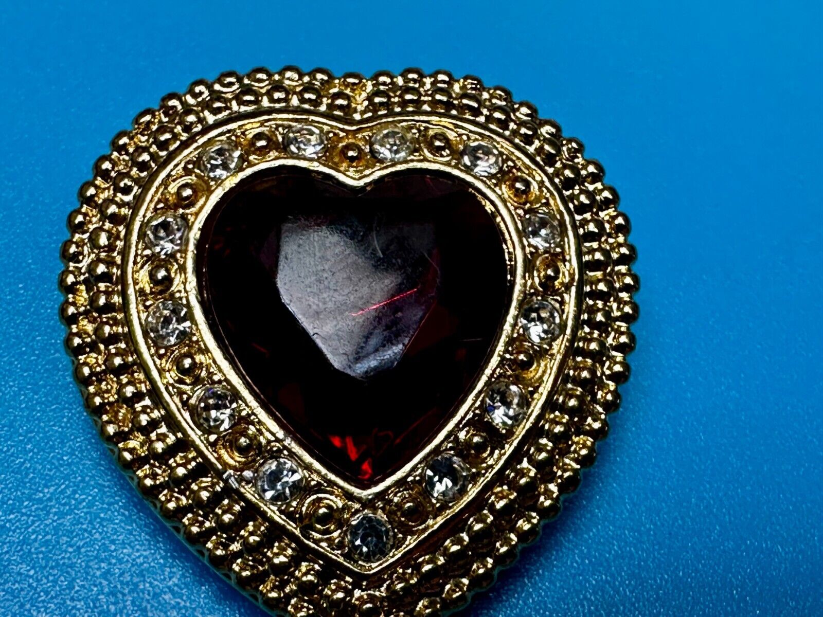 Victoria's Secret Double Heart Dangle Charm Red Ruby Large Gold Tone Brooch Pin