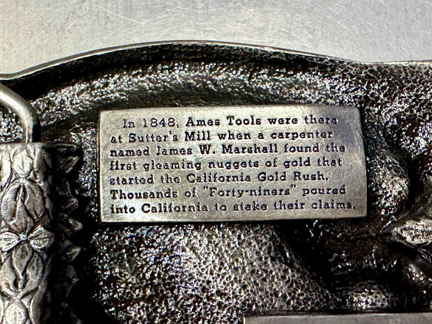 AMES TOOLS - Gold rush of 1849 Siskiyou 1985 Belt Buckle Lawn and garden supply