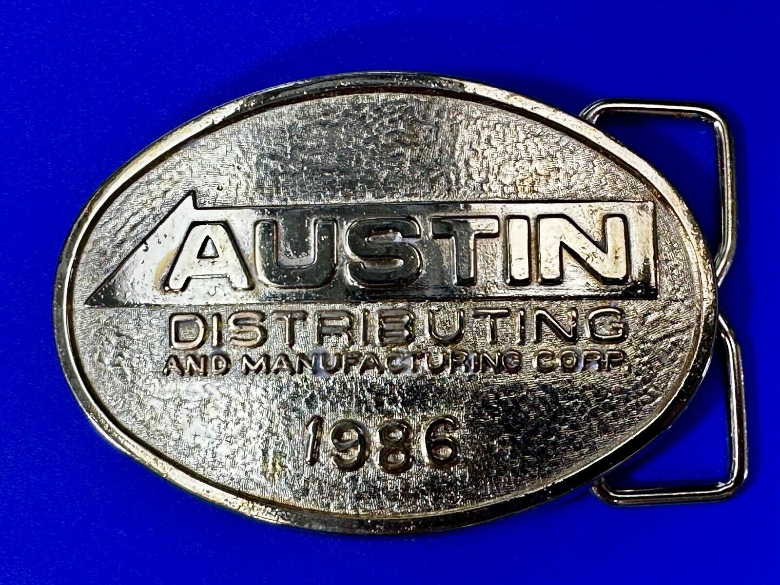Austin Distributing and Manufacturing Corp VTG 1986 Advertisement RJ Belt Buckle