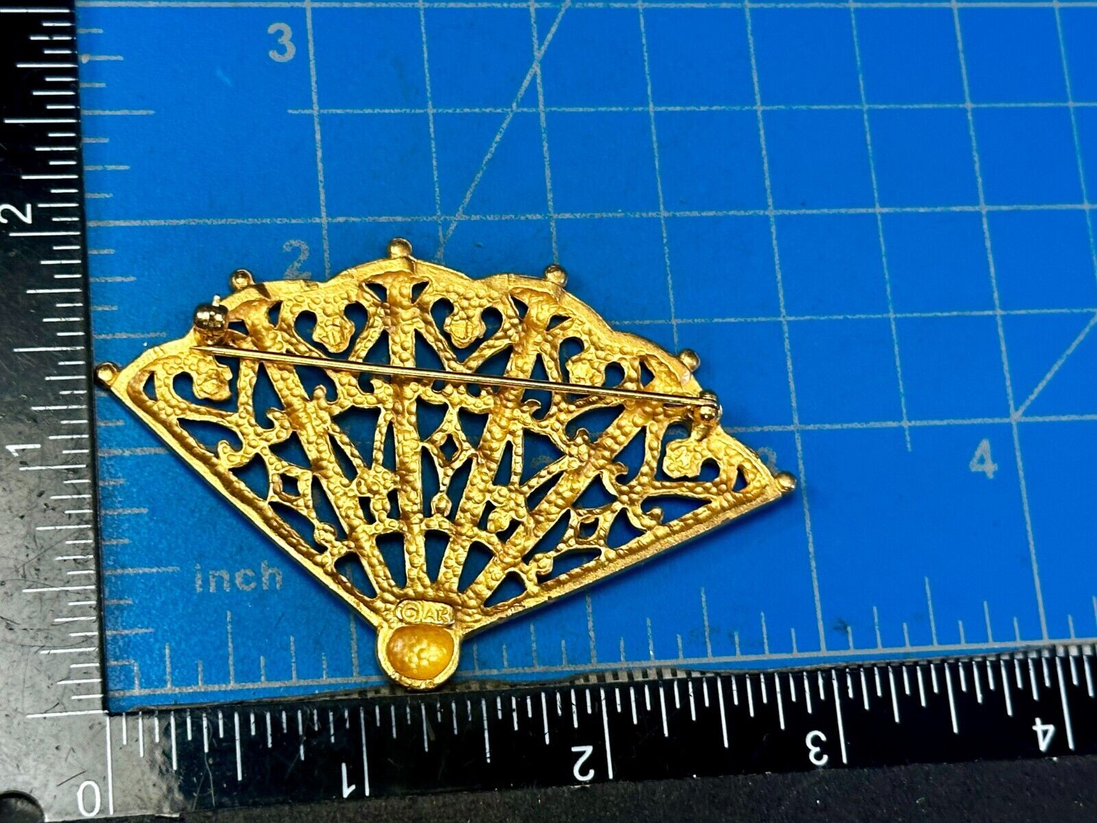 Anne Klein Brooch Pin Elegant Open Hand Fan Heart Matte Gold Tone Estate