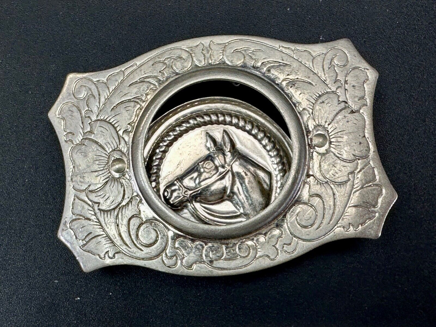 vintage Horse head - Moving Round Blank Coin Style Centerpiece belt buckle