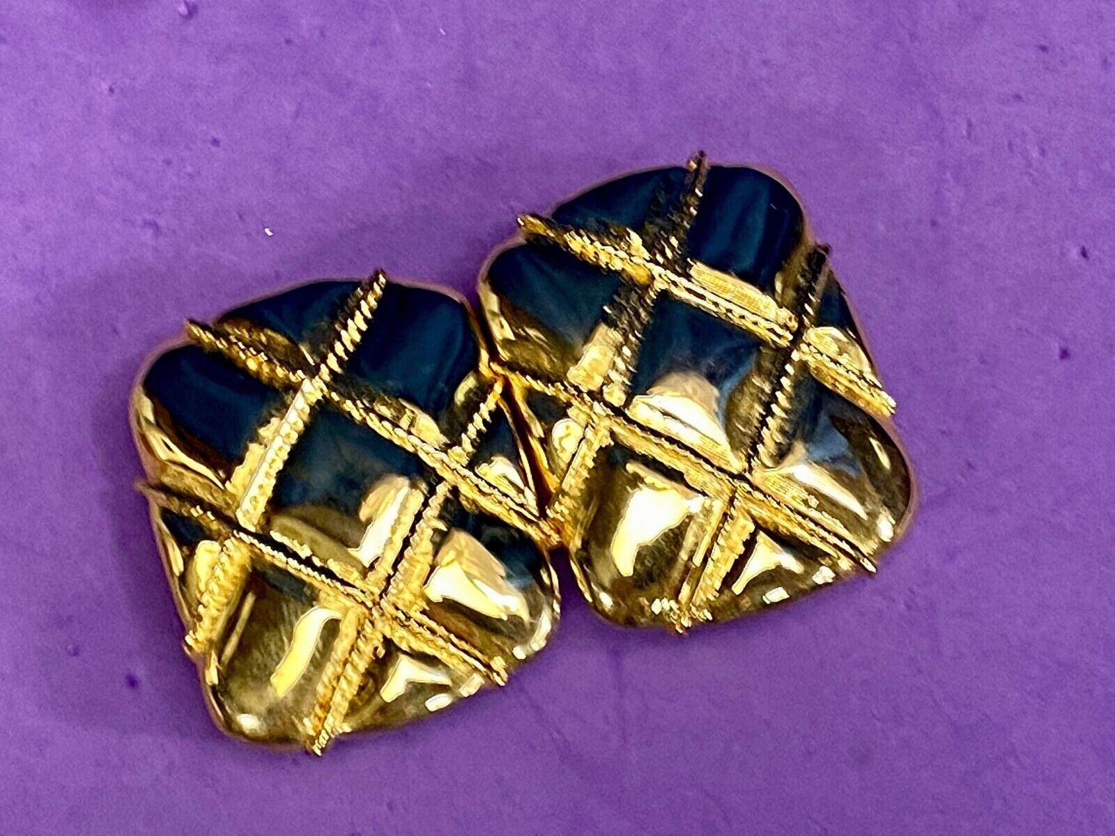 Vintage Gold Tone Basket Weave Pattern Interlocking Two Piece Belt Buckle 