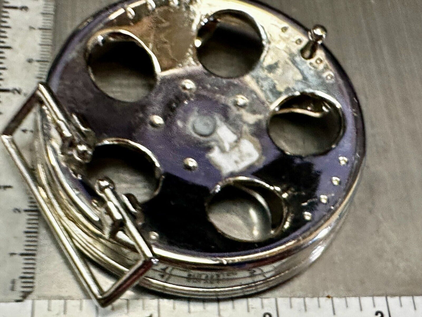 Unique Spinner Car Truck Wheel Rim See Through Silver Tone Round Belt Buckle