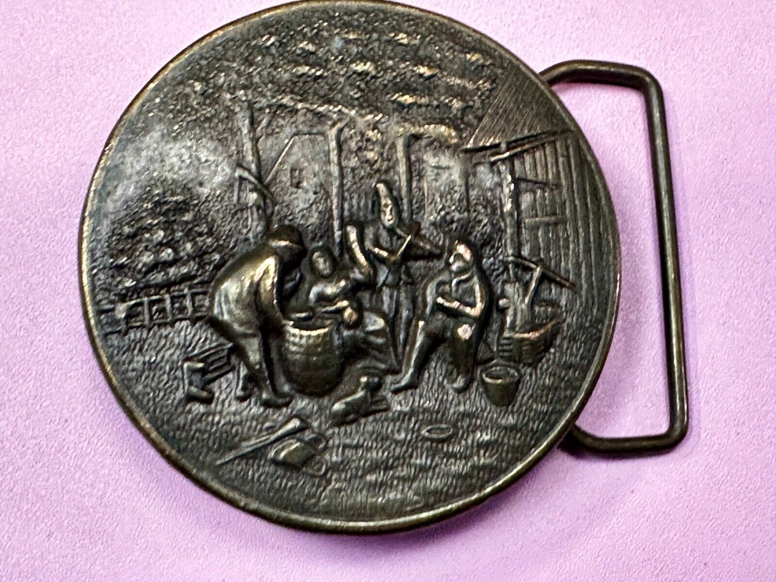 Village Scene Fiddle Miner Workers Bergamot Brass Works A-72 Belt Buckle