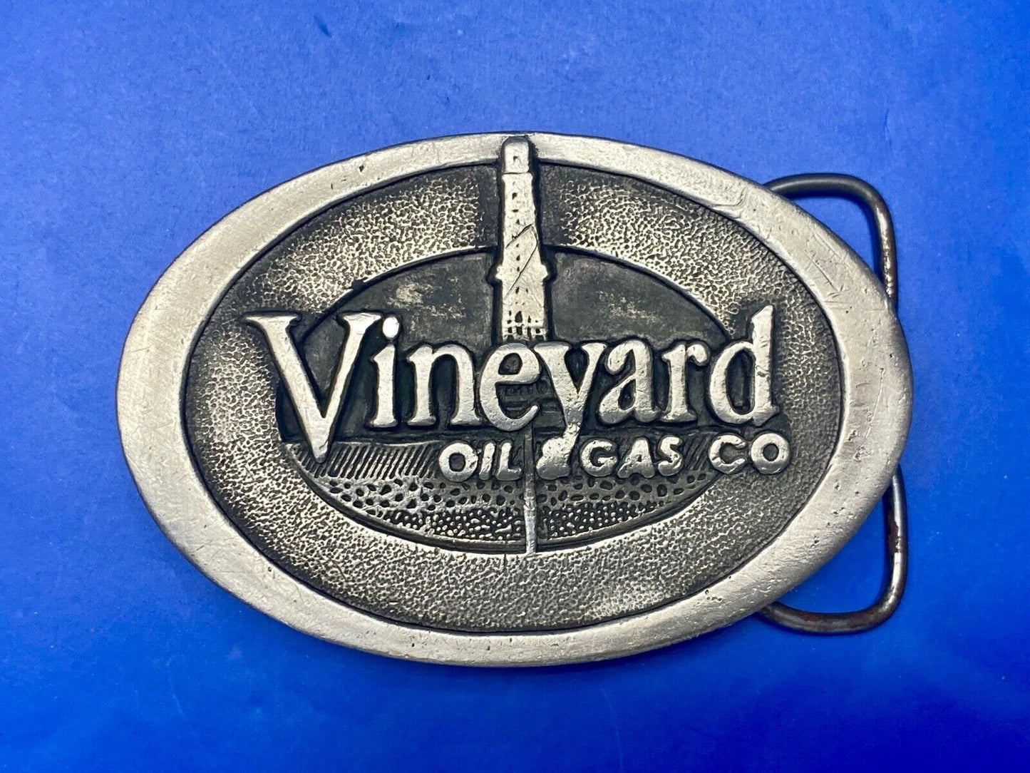 Vineyard oil pipeline rig gas company PA Promotional Advertising belt buckle 