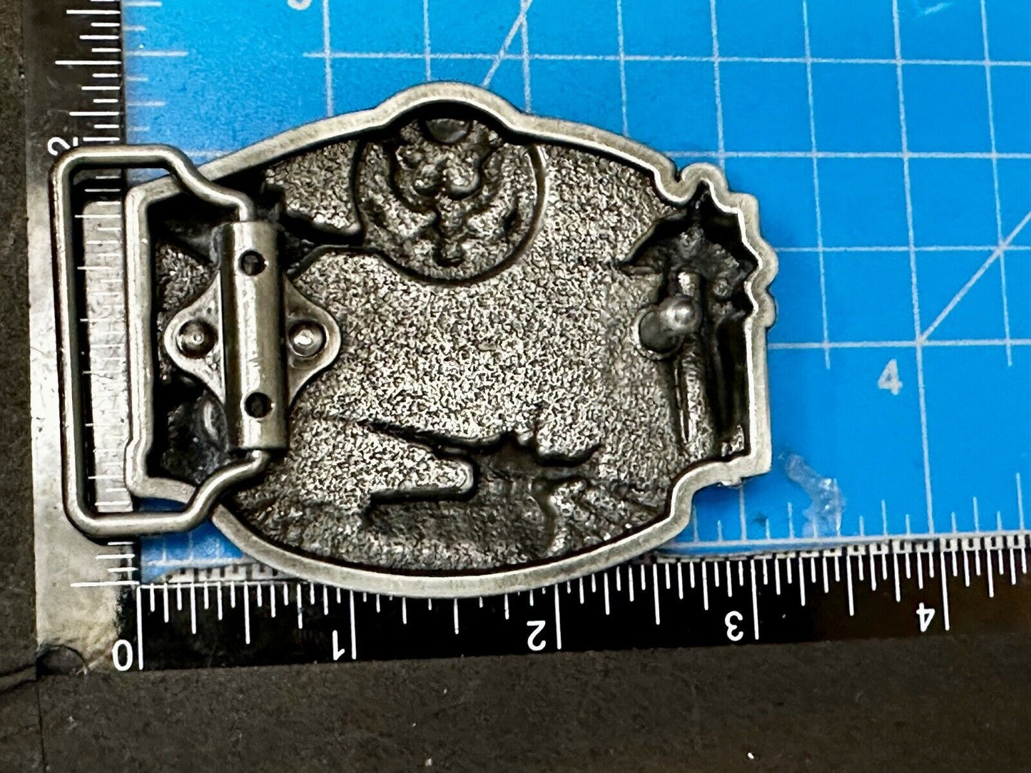 United States Army - Dimensional Patriotic Soldier Tank Cameo Green Belt Buckle