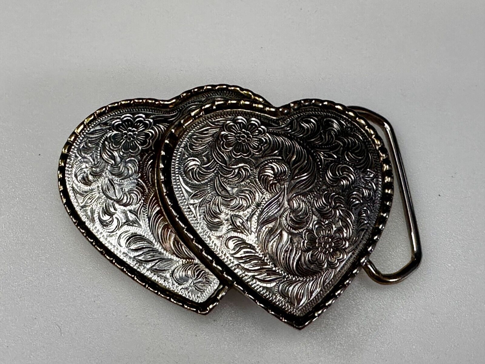Twin Dual Hearts Flower Swirl Floral Theme Etched Western Belt Buckle W USA