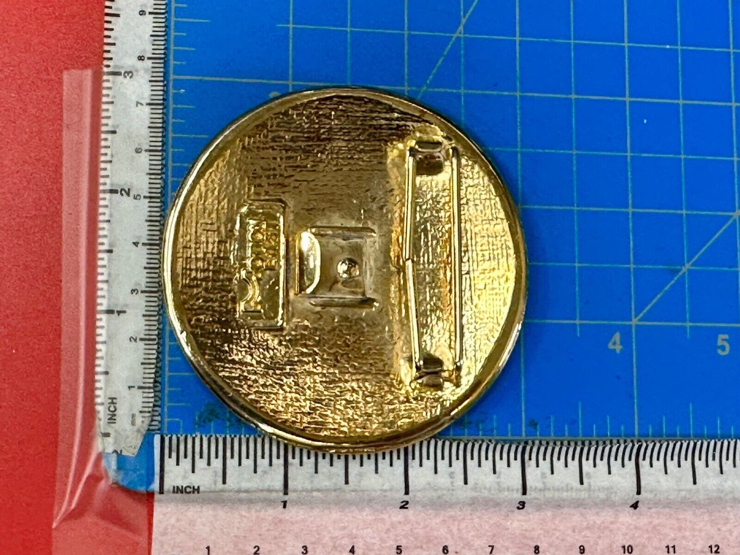 Vintage Gold tone Round Motion East belt buckle / Scarf Slide
