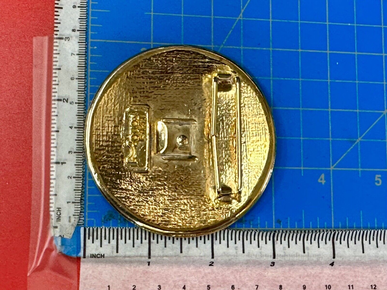 Vintage Gold tone Round Motion East belt buckle / Scarf Slide