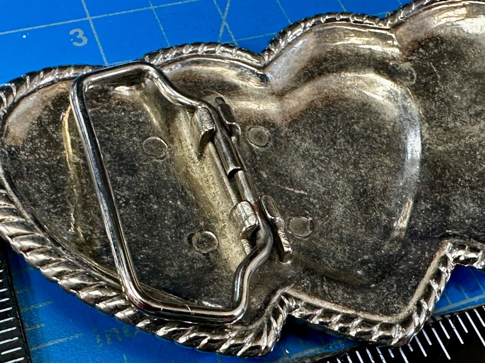 Triple 3 Hearts - Turquoise Colored Accented Or Outlined Three Heart Belt Buckle