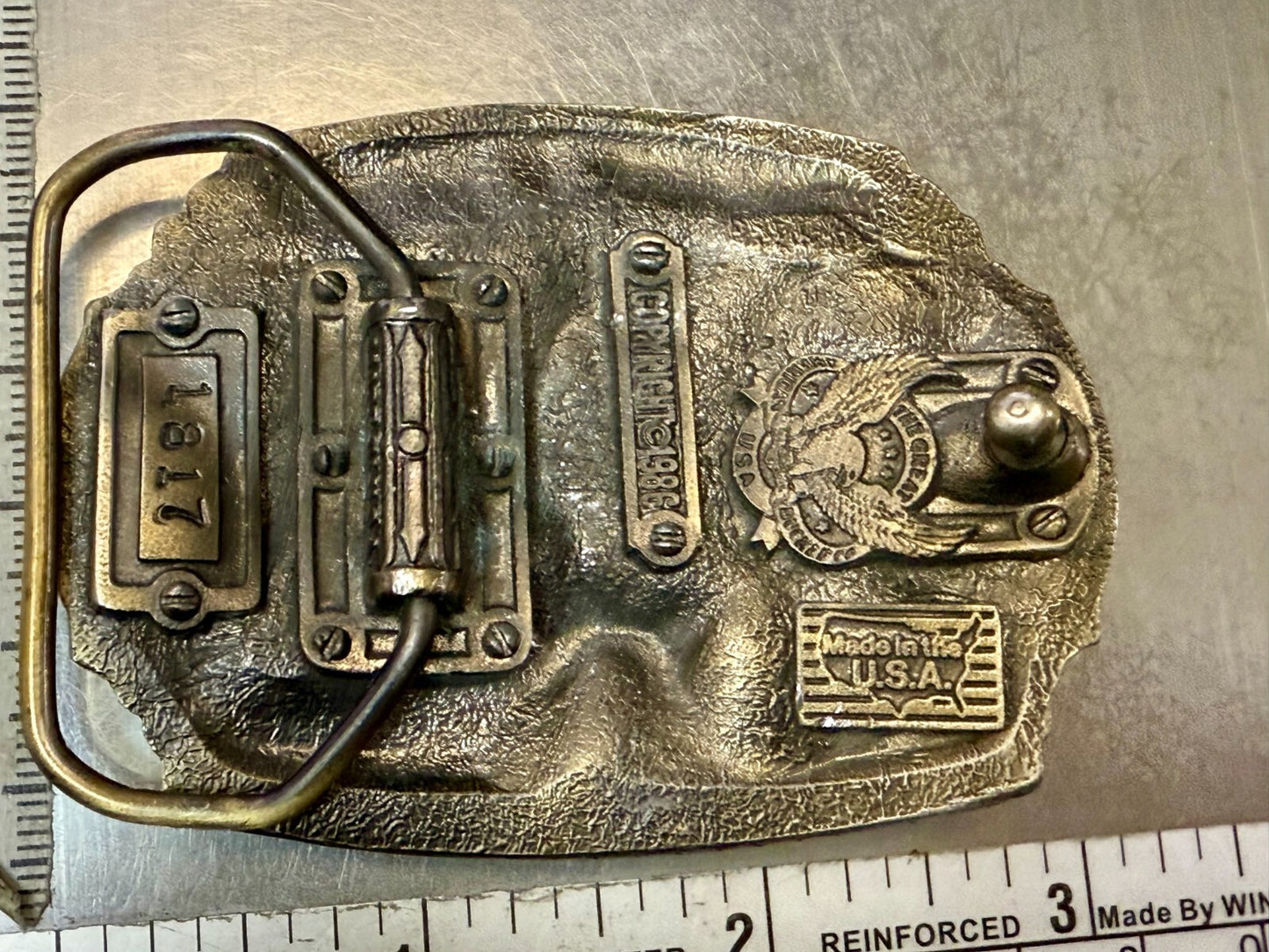 An American Tradition HUNTING Dog Duck Buck Deer Sportsman Vtg. 1986 Belt Buckle