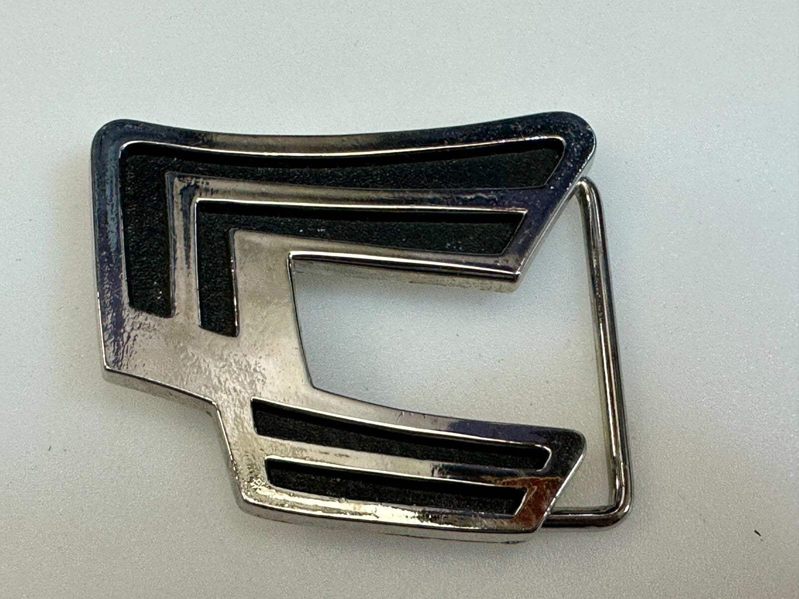 Abstract Pattern Openwork Metal Silver Tone Belt Buckle