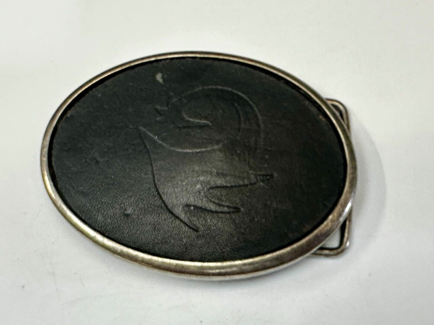 Unknown to me Animal Emblem Logo? Black Faux? leather Silver Tone Belt Buckle