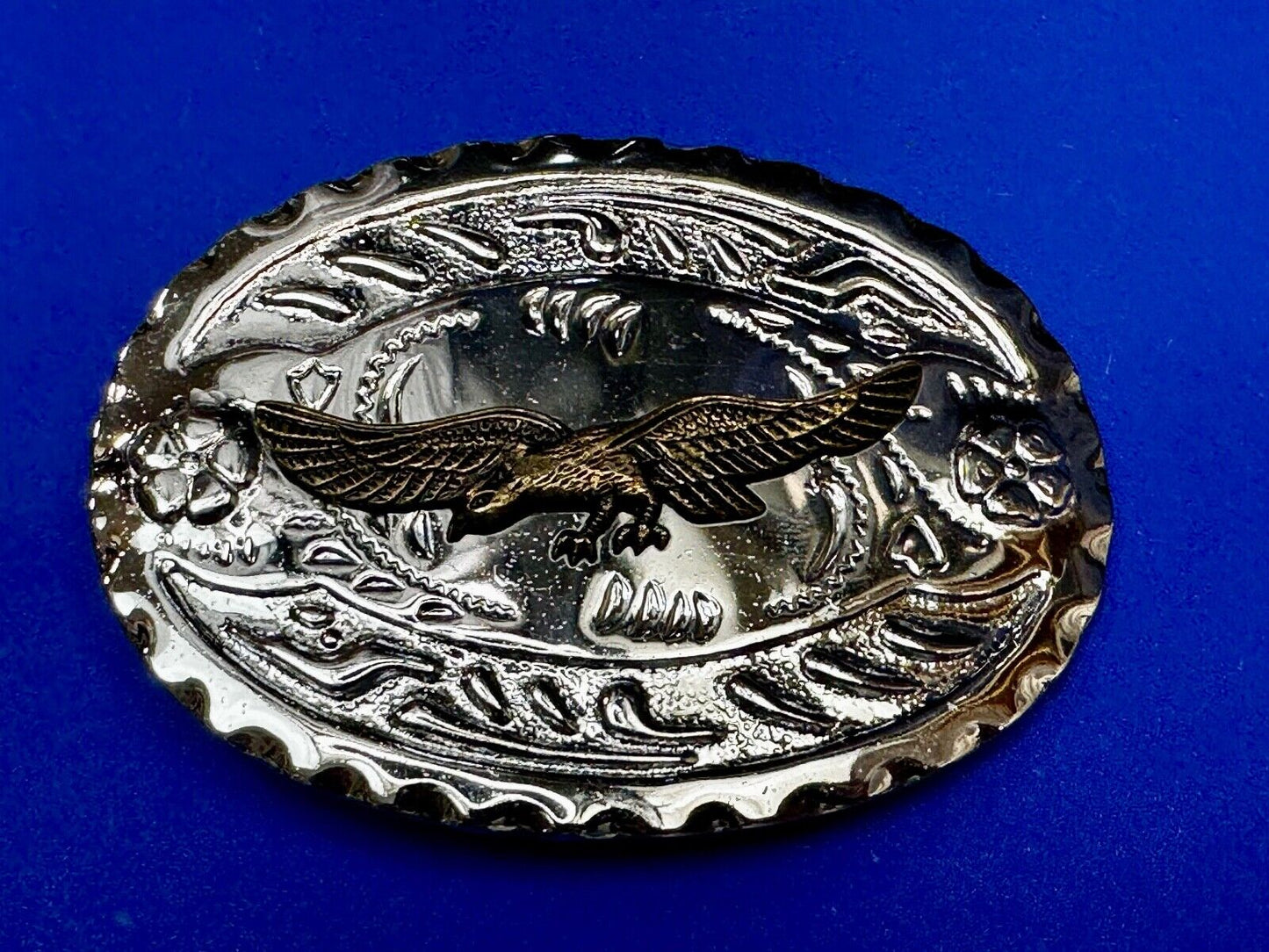 American Bald Eagle Flying High Silver Tone Patriotic Oval Cowboy Belt Buckle