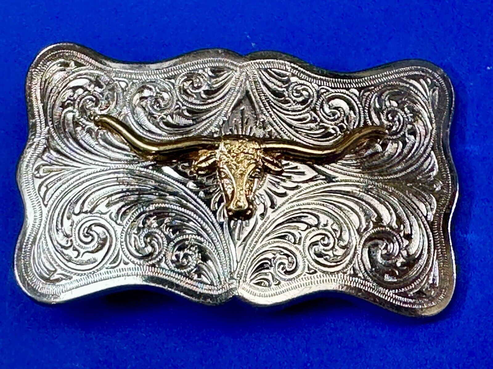 The Longhorn cow steer - cowboys cowgirls western two tone belt buckle
