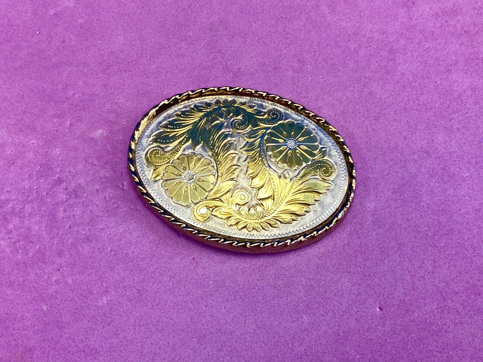 Vintage Etched? mixed metal flower swirl western belt buckle 