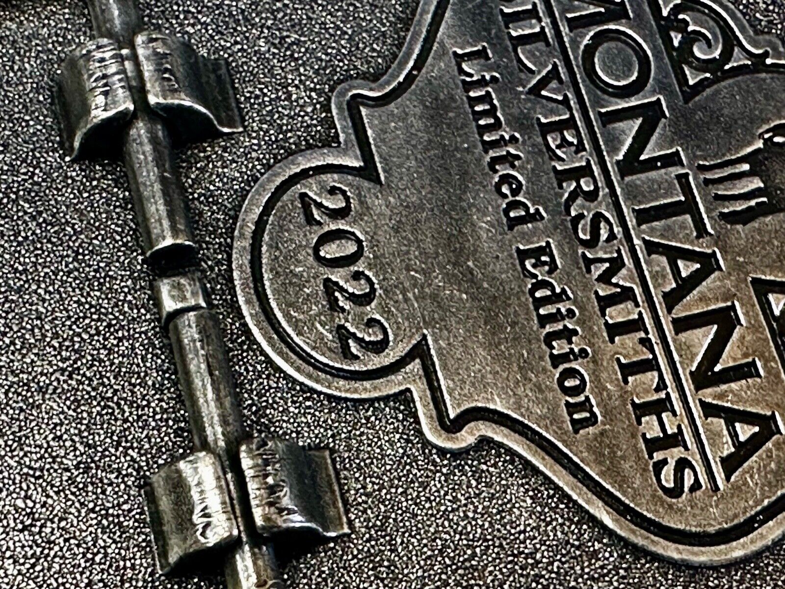 2022 Pendleton Whisky Let'er Buck Montana Silversmith Rodeo Cowboys Belt Buckle