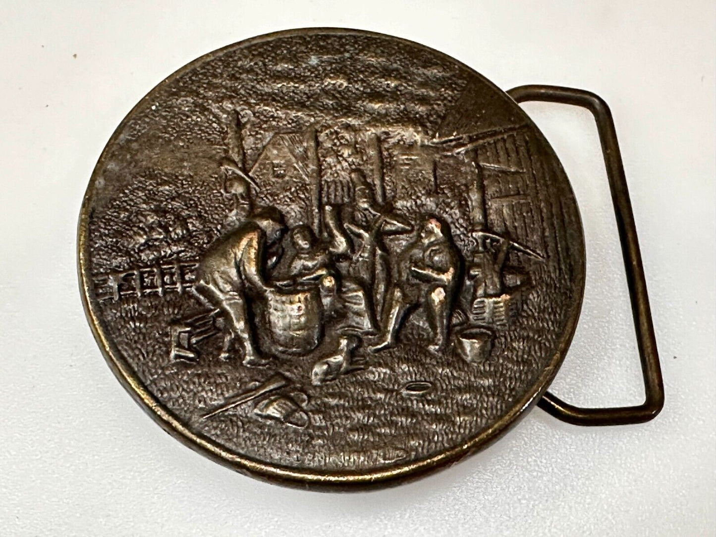 Village Scene Fiddle Miner Workers Bergamot Brass Works A-72 Belt Buckle