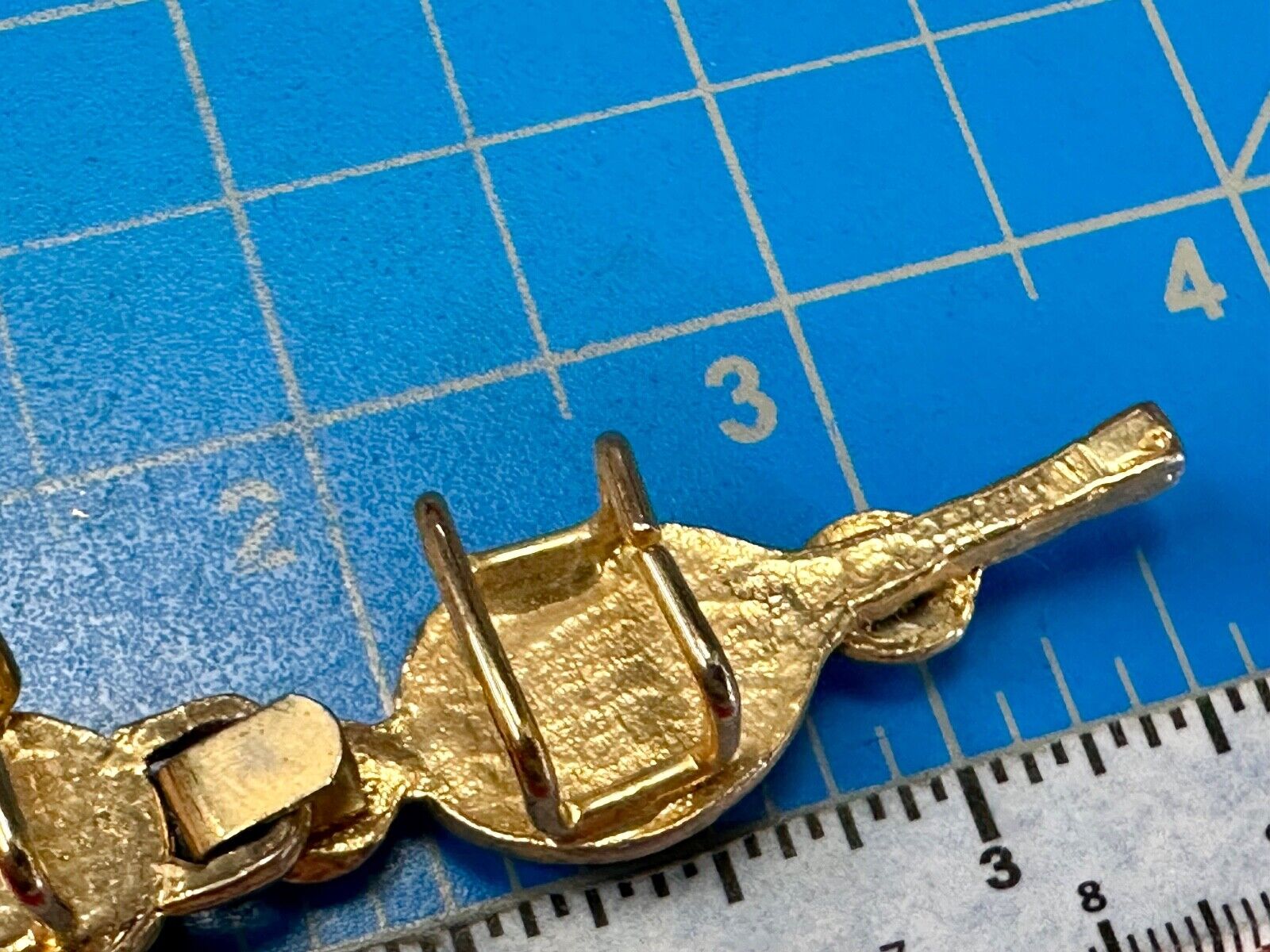 Tennis Raquette Vintage Two-piece interlocking gold tone belt buckle