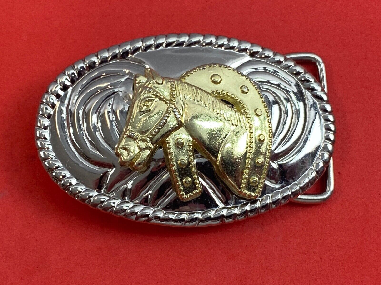 Two toned HORES HEAD BUST inside horseshoe western cowboy oval belt buckle