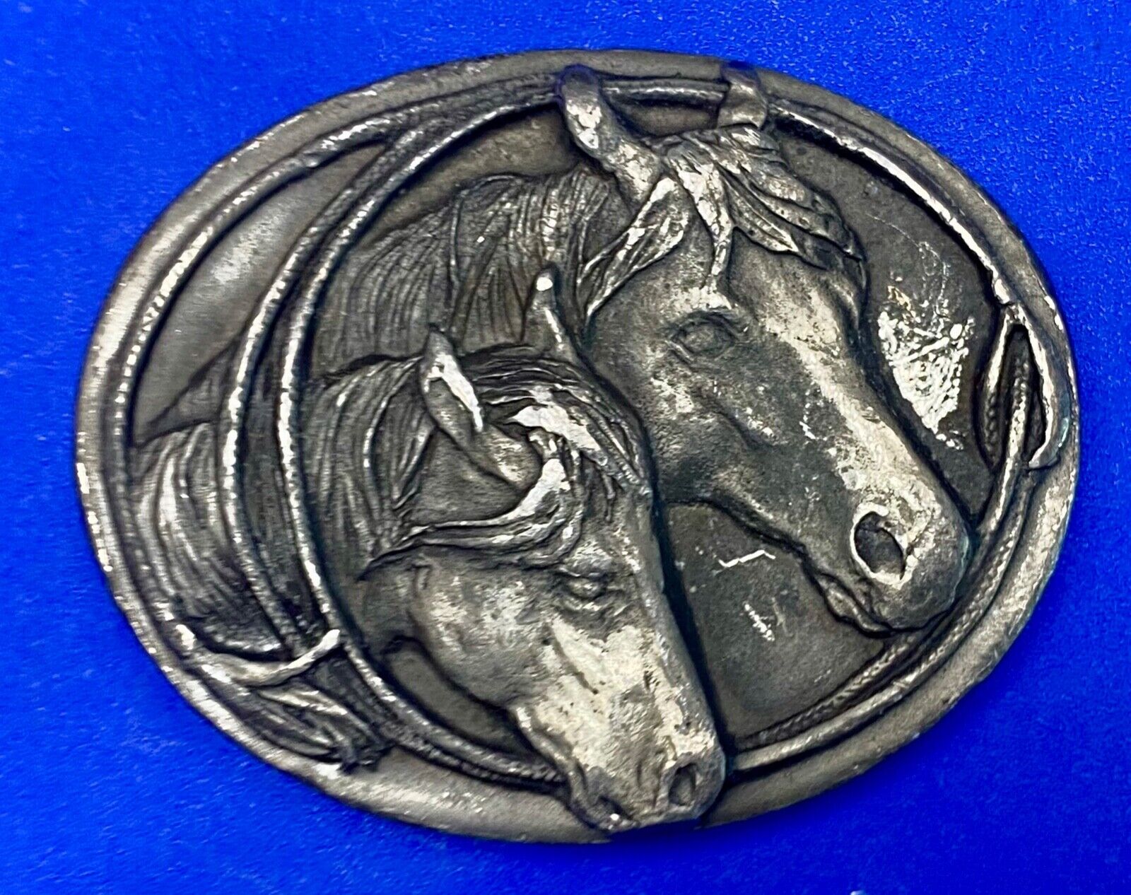Two Horse Heads western 3" wide belt buckle - Key Makers Mark / Hallmark