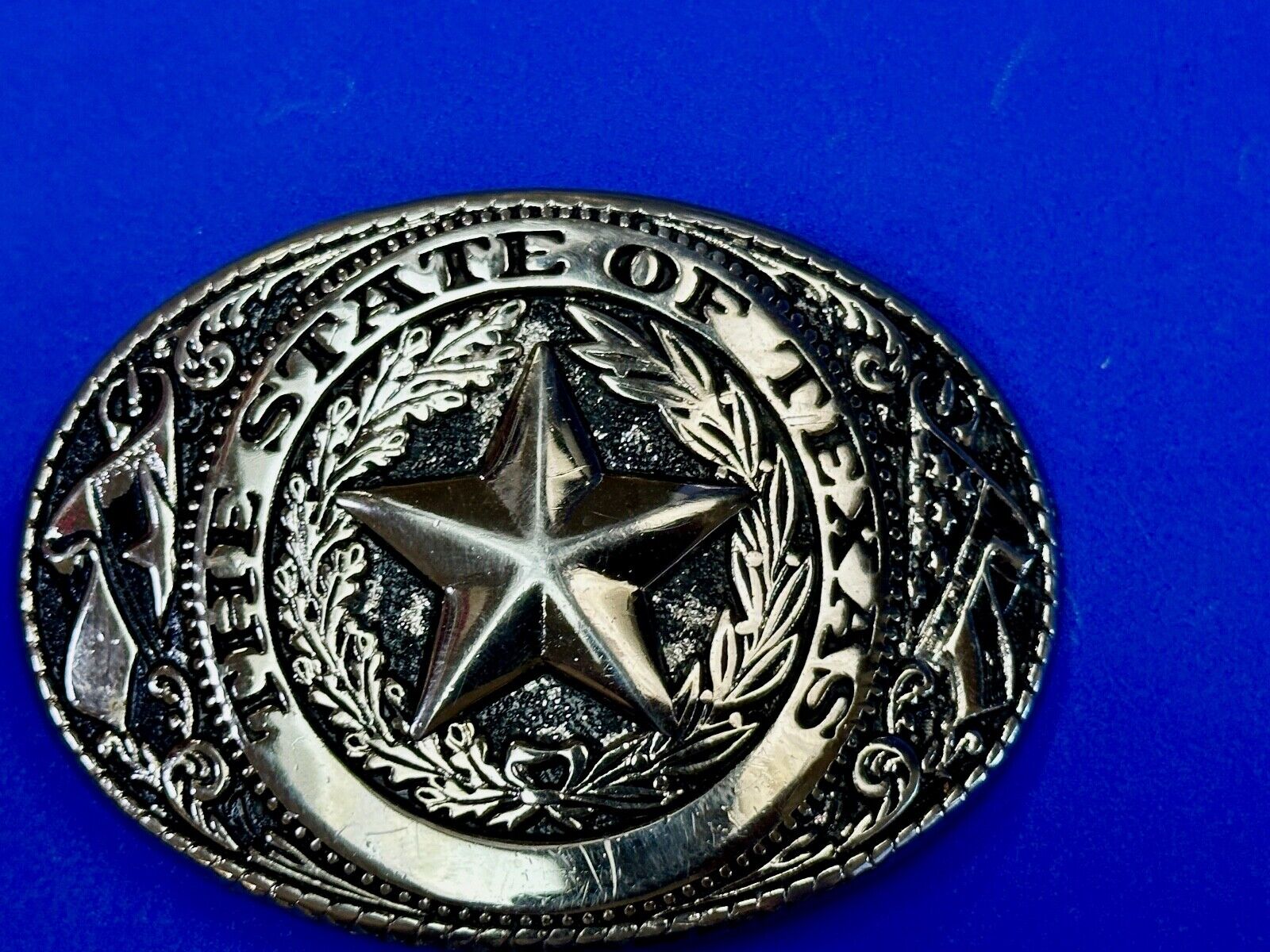 The great state of TEXAS - Tx Star Flag - Silver tone vintage belt buckle
