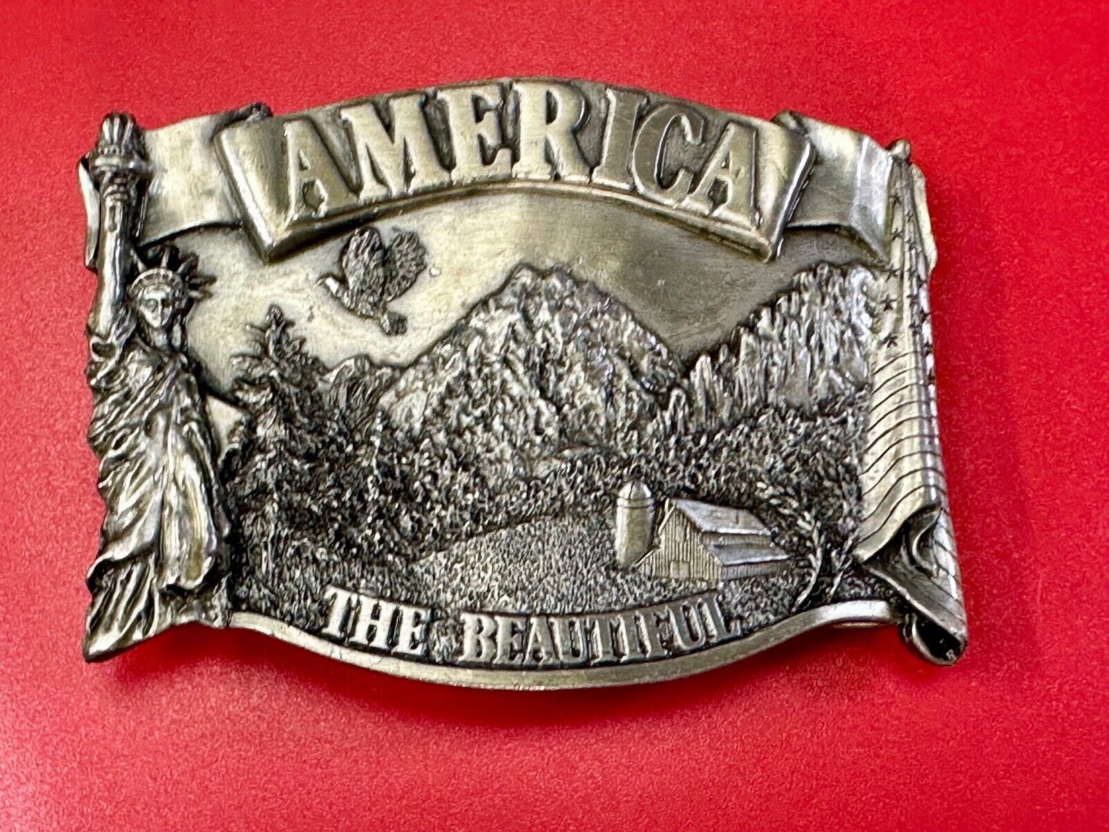 America the beautiful Patriotic United States Vintage 1983 Bergamot belt buckle