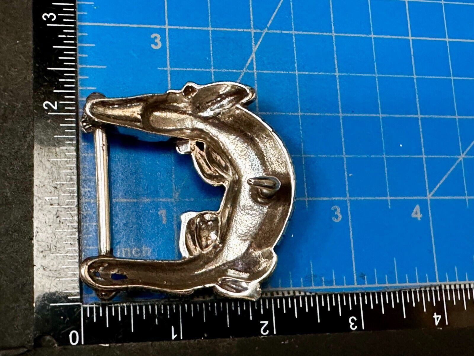 Alligator Crocodile with Rhinestone Figural Cutout Silver Tone Cord Belt Buckle
