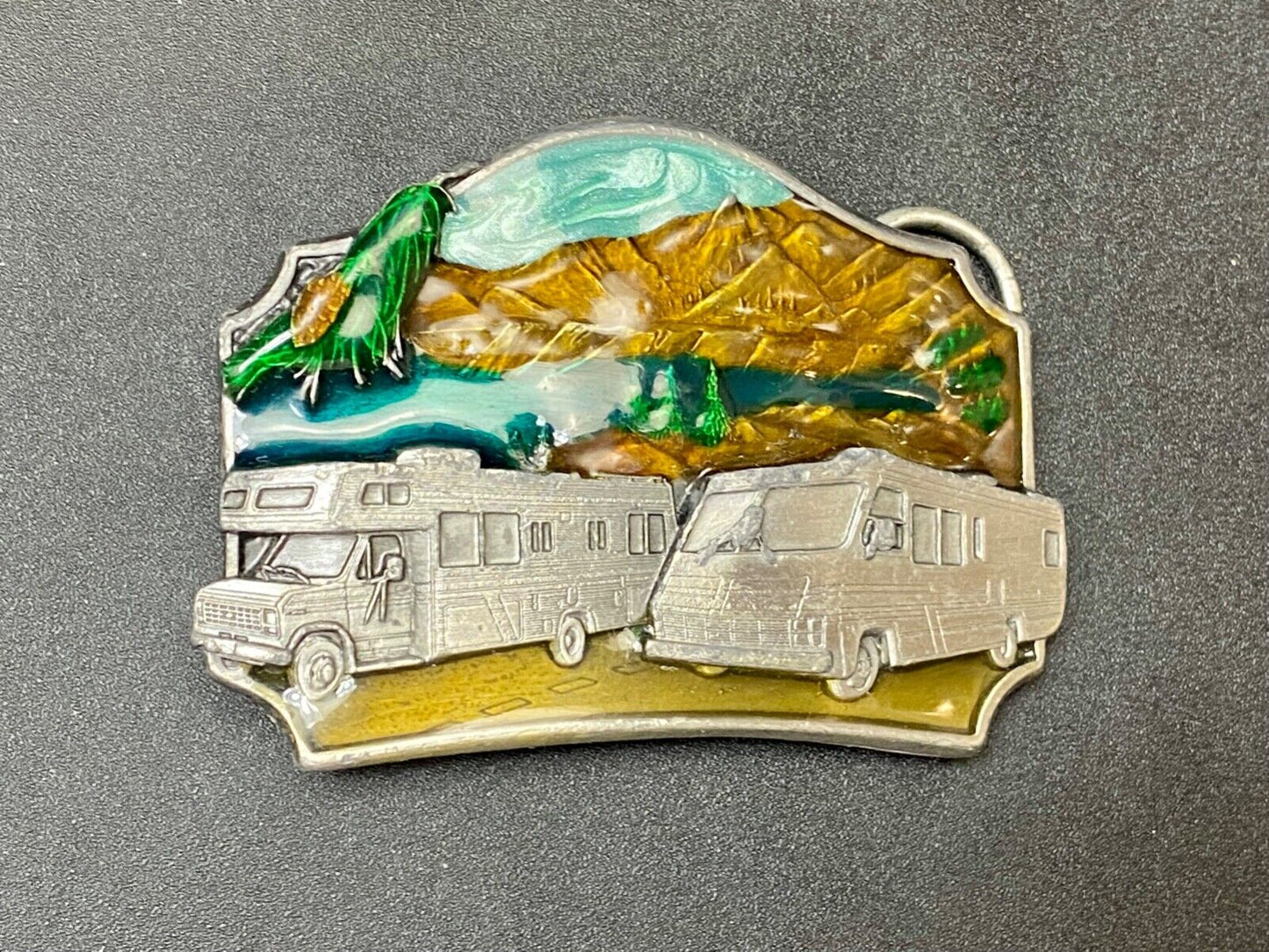 Traveling In A Motor Home Rv Camper Vintage Belt Buckle  - L-50 By Siskiyou