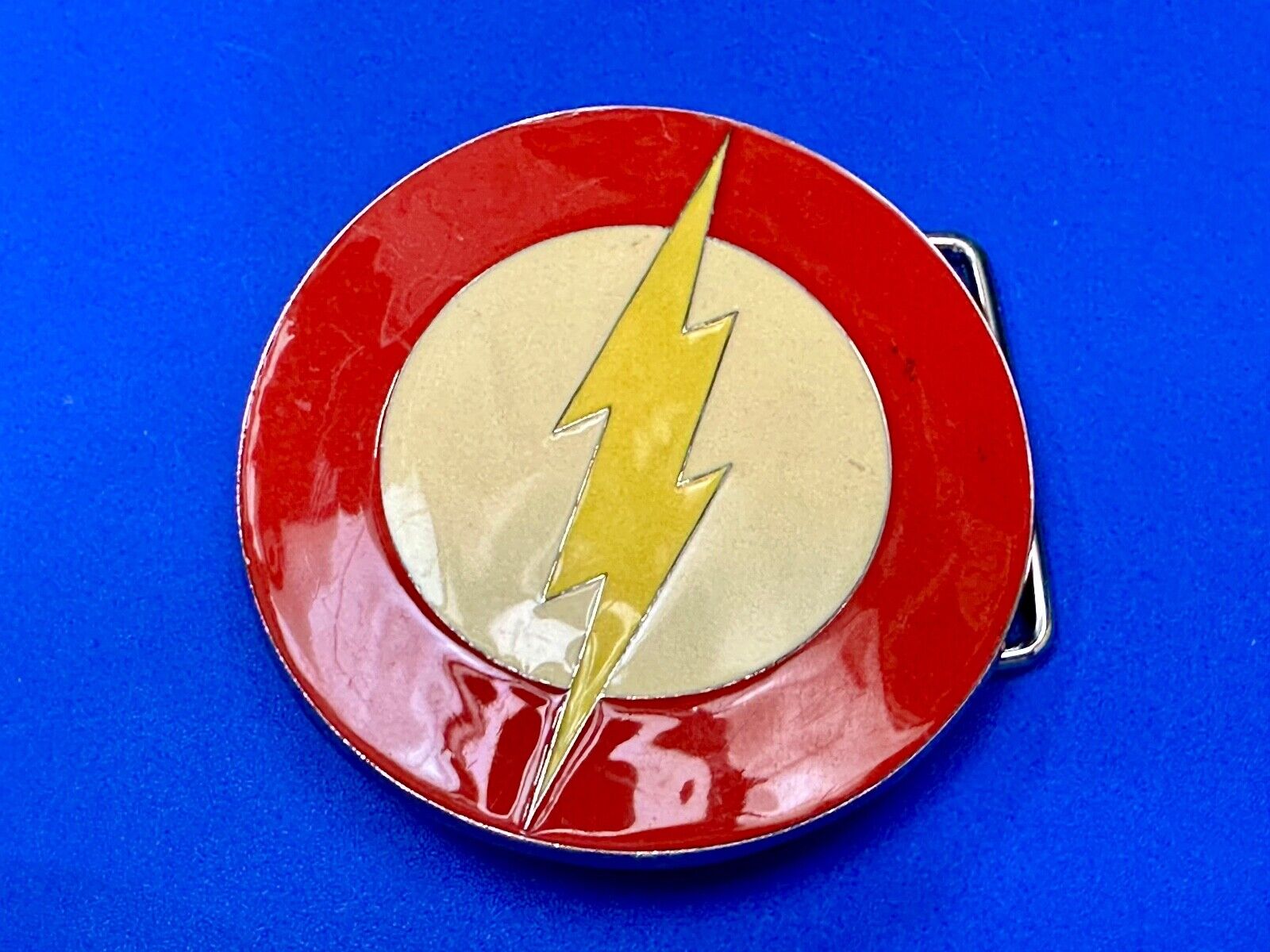 The Flash - Round Emblem Lightning Bolt Belt Buckle by DC Comics and GTO