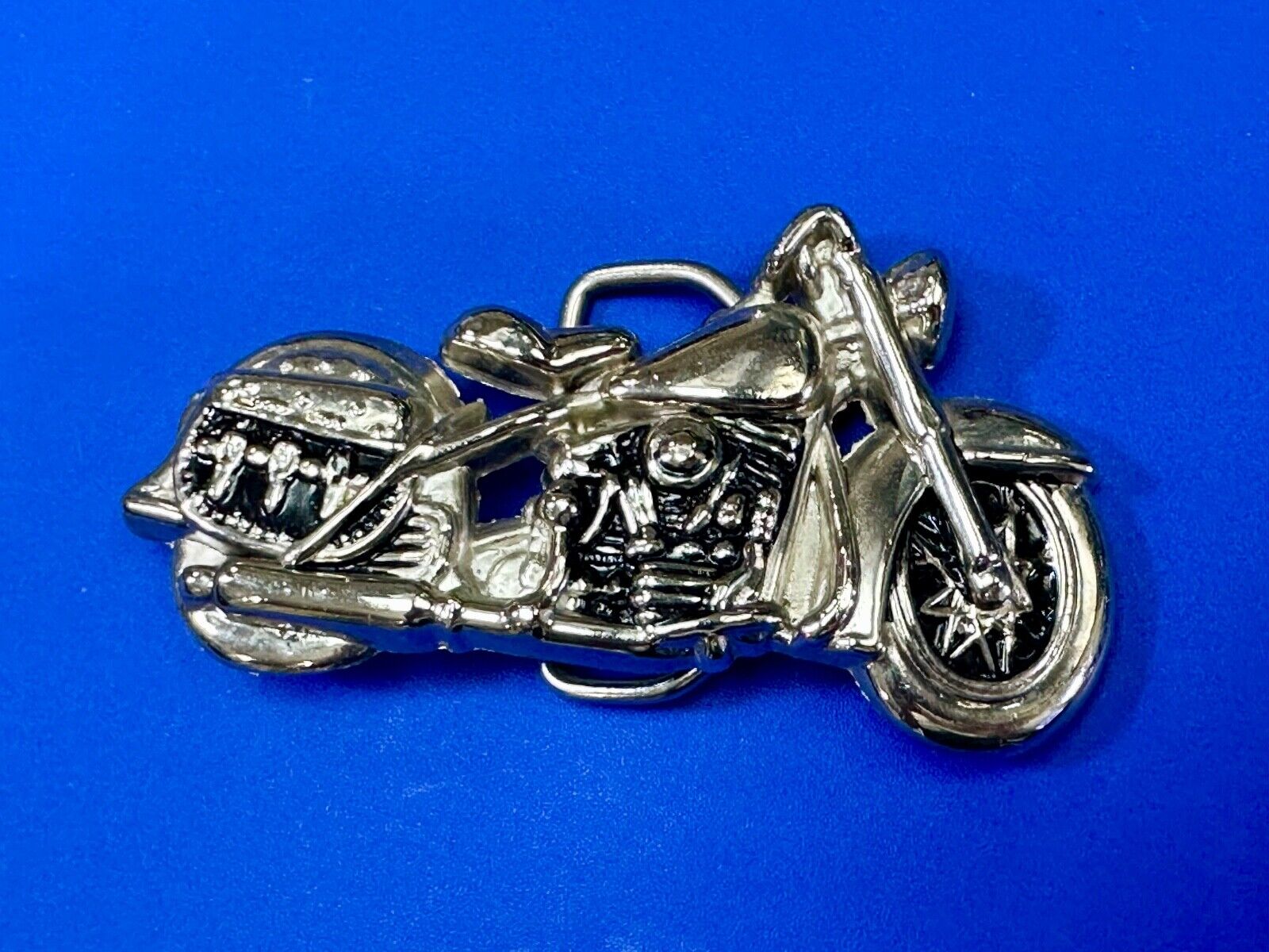 4" wide Figural Motorcycle W/ Saddle bag Silver color bikers belt buckle