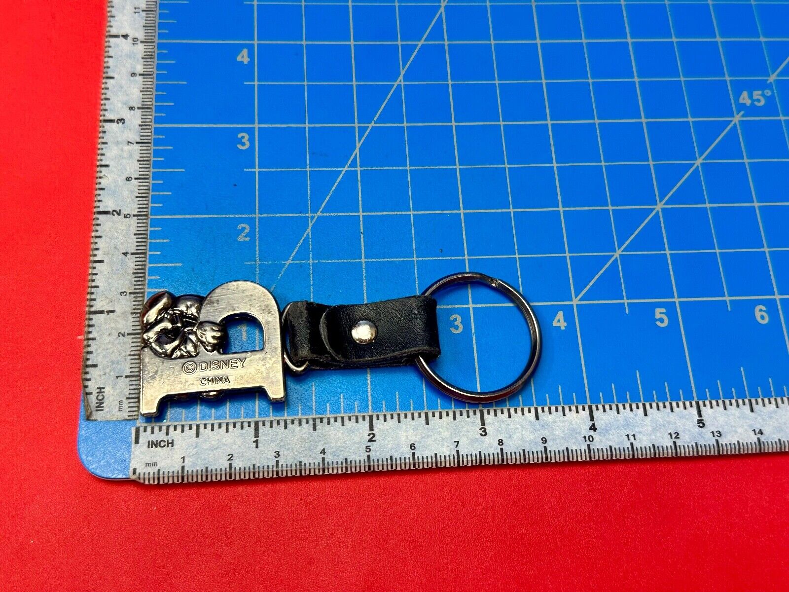 VINTAGE LETTER INITIAL P or B MICKEY MOUSE DISNEY KEYCHAIN LEATHER FOB