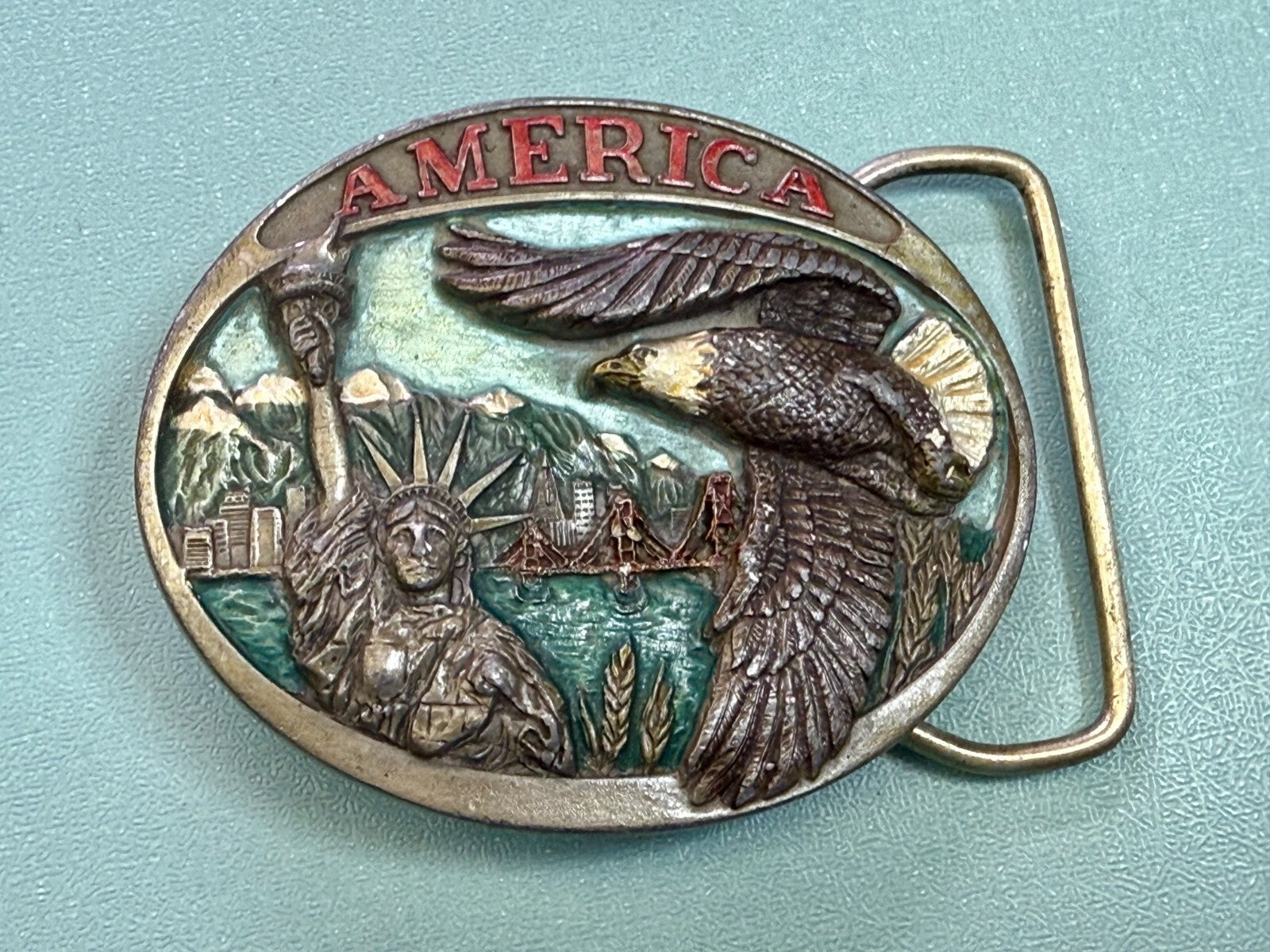 America Statue of Liberty Bald Eagle Golden State Bridge 1985 C+J Belt Buckle