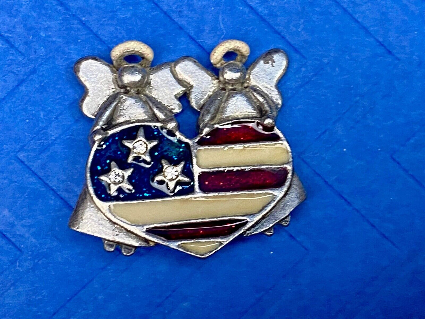 Angels Holding American Flag Heart Vintage Brooch Pin Signed By Ajmc